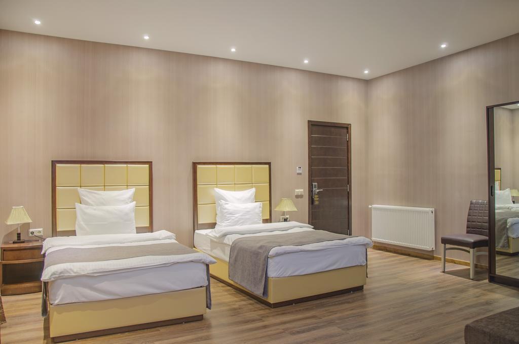 Hotel Orion Budget Tbilisi Ngoại thất bức ảnh