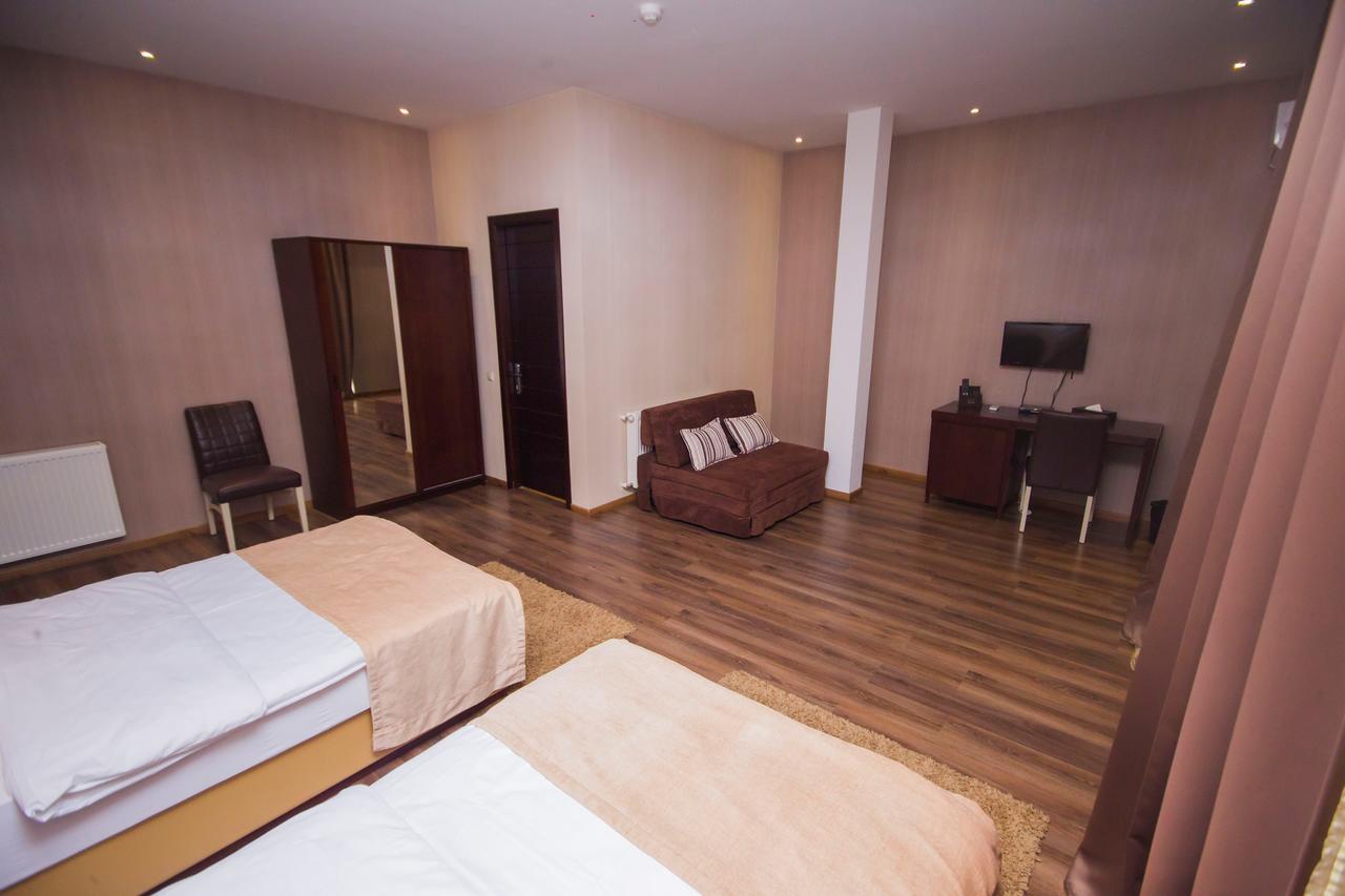 Hotel Orion Budget Tbilisi Ngoại thất bức ảnh