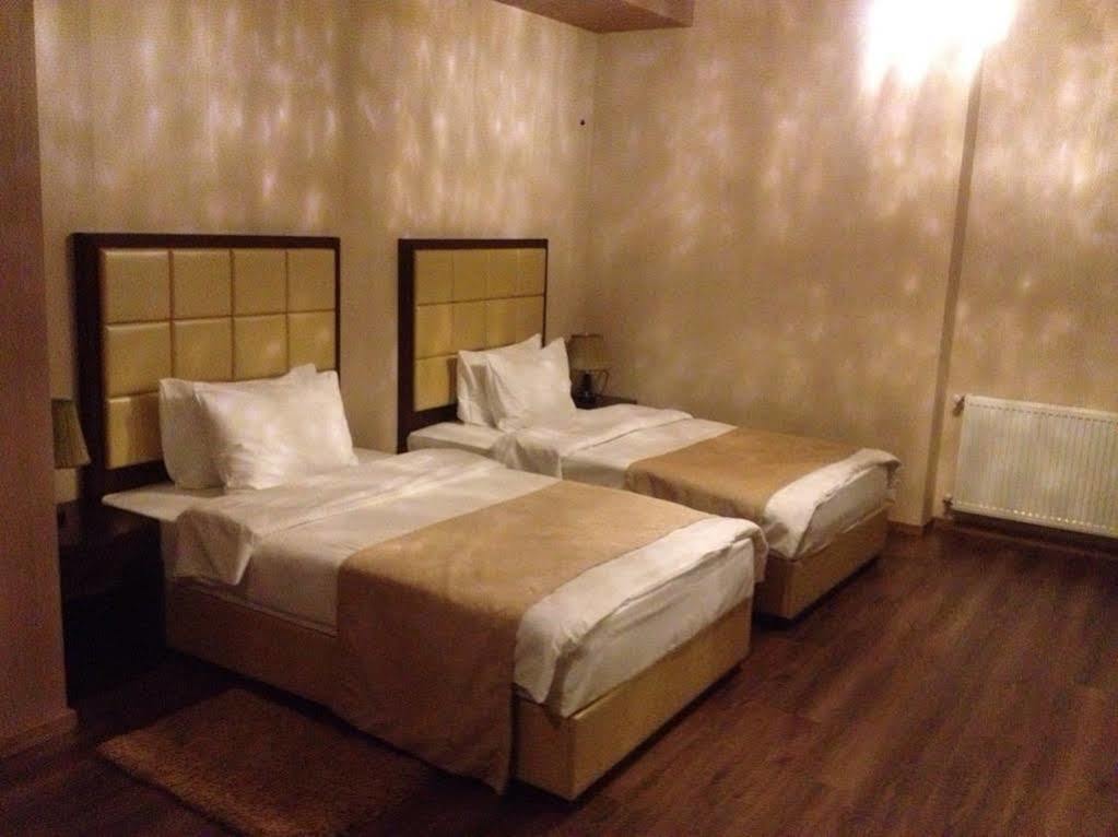 Hotel Orion Budget Tbilisi Ngoại thất bức ảnh